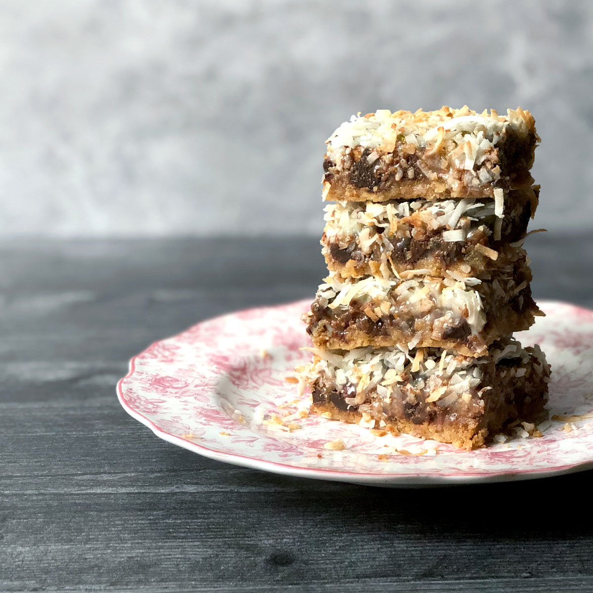 Halva Magic Bars Fikabröd